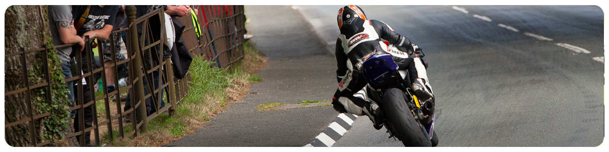 Moto Superstock sur Tourist Trophy sur l'île de Man